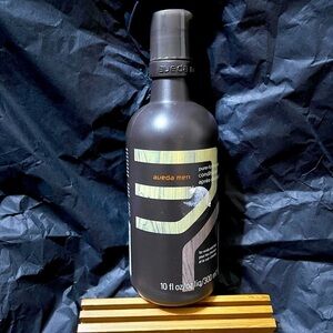 Aveda pure-formance conditioner. 300mil